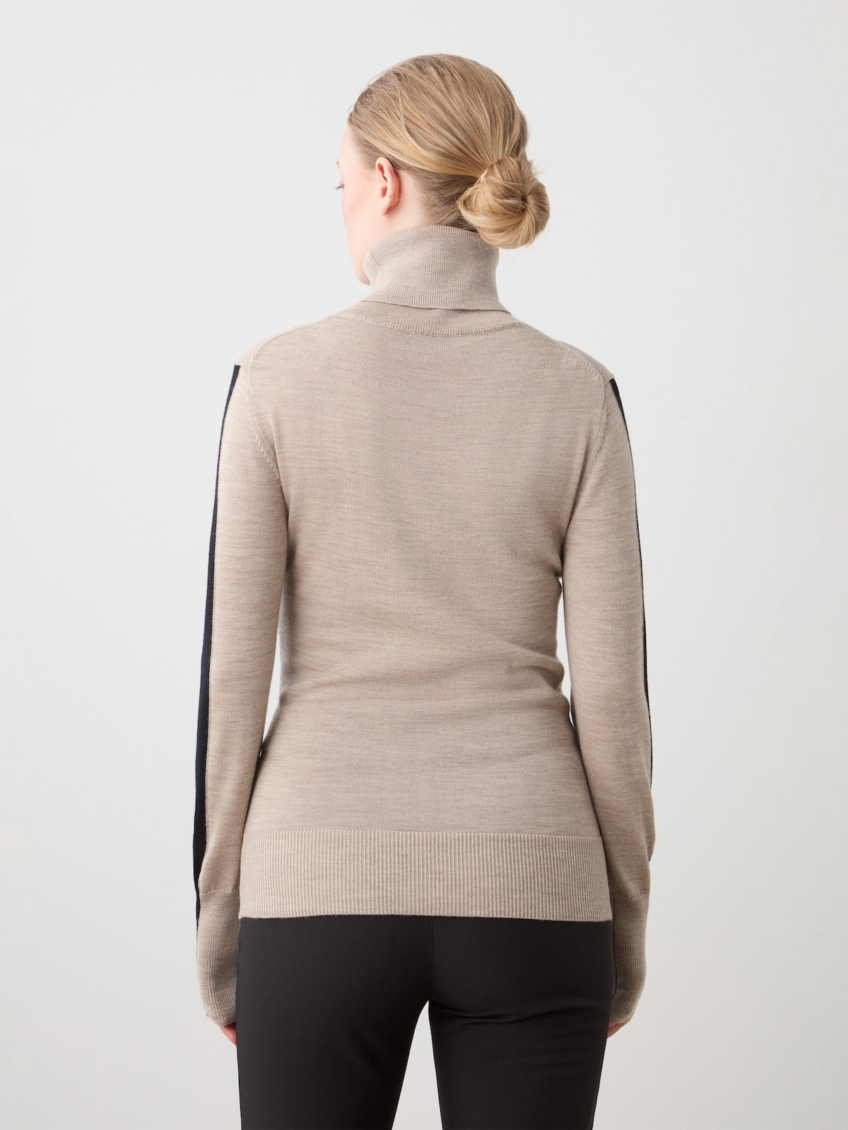 1977 World Cup Sweater Women