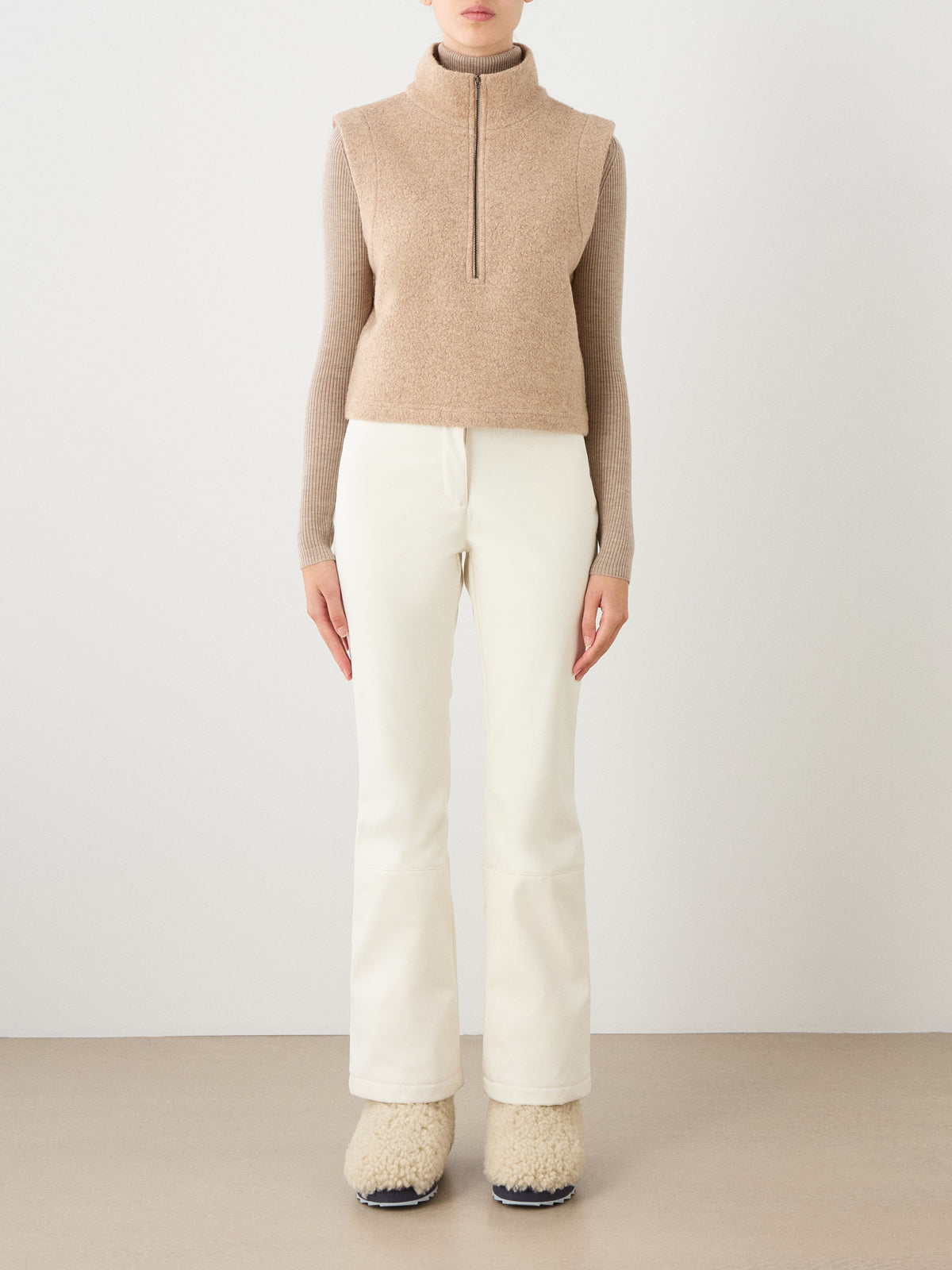 Alta Vest Women
