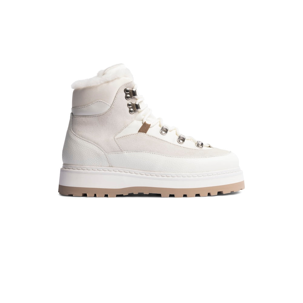Mono x We Norwegians | FW25| White winter/ hiking boot with shearling wool lining on a white background