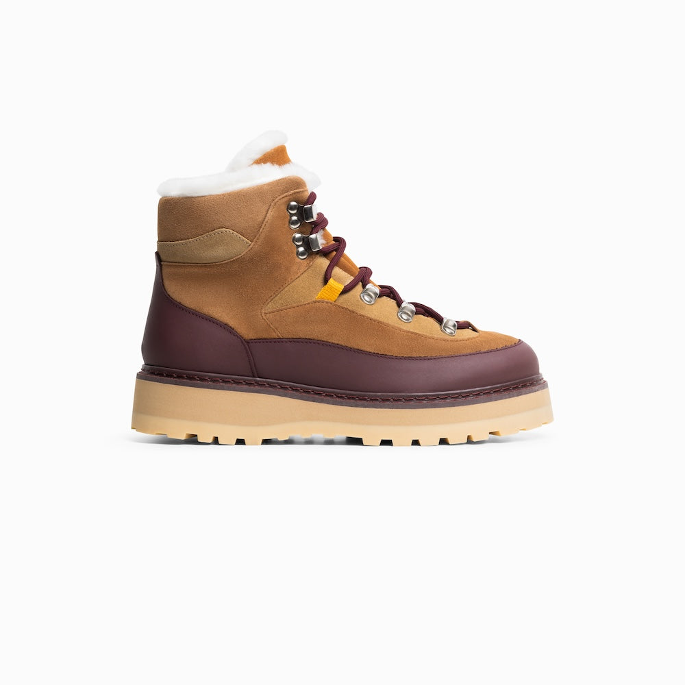 Mono x We Norwegians Tag Cap Boot | Shearling Hiking Boots for Women